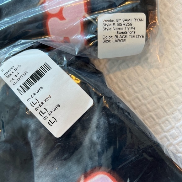 NEW 'Try Me' cropped shorts  by Sami Ryan black tie dye Size L - Picture 13 of 13